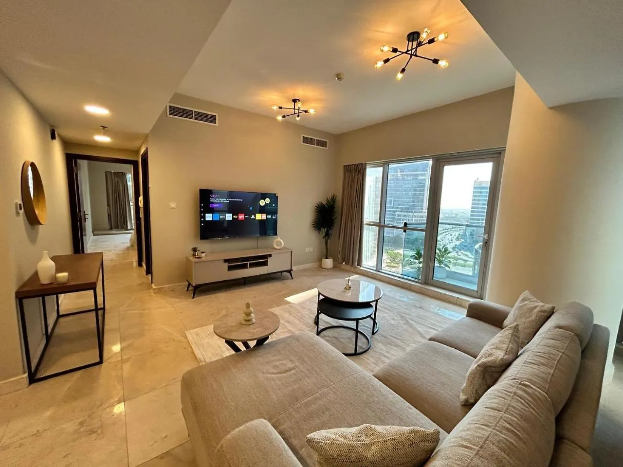 1Br Apt In Business Bay Close To Canal And Dubai Mall!